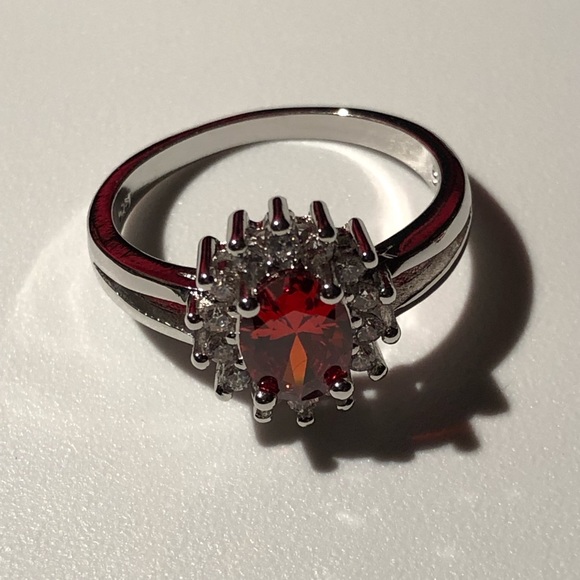 Beautiful Red Cubic Zirconia &14 Clear ones 925 SS - Picture 2 of 4